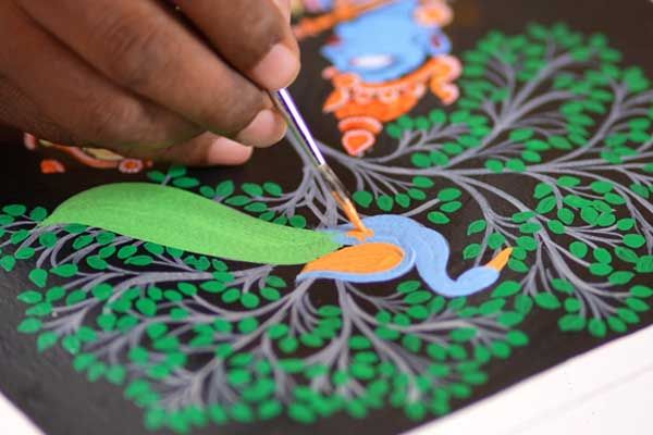 Working with paints and colours with ease